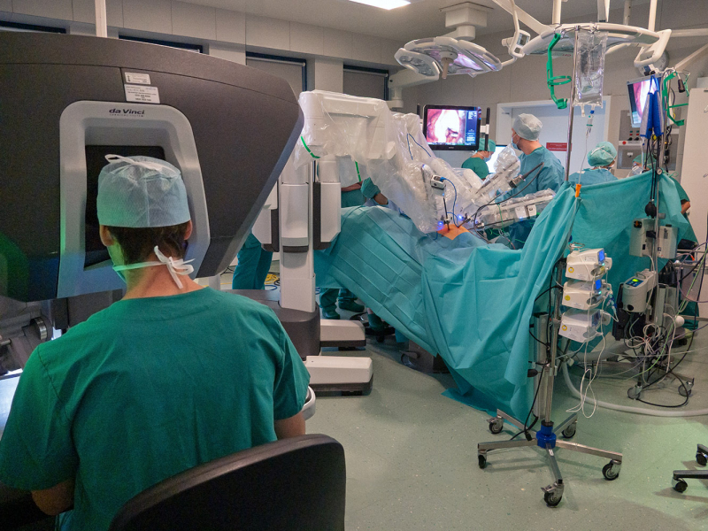 Erste robotergestützte gynäkologische Operation am KWM